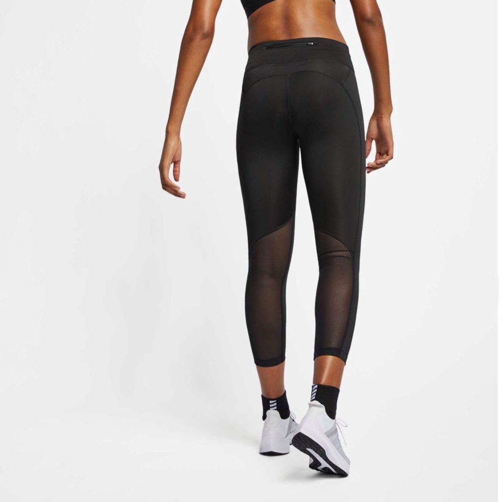 Nike Bundle - Bra, Tank, 7/8 Crop Leggings - Picture 6 of 8